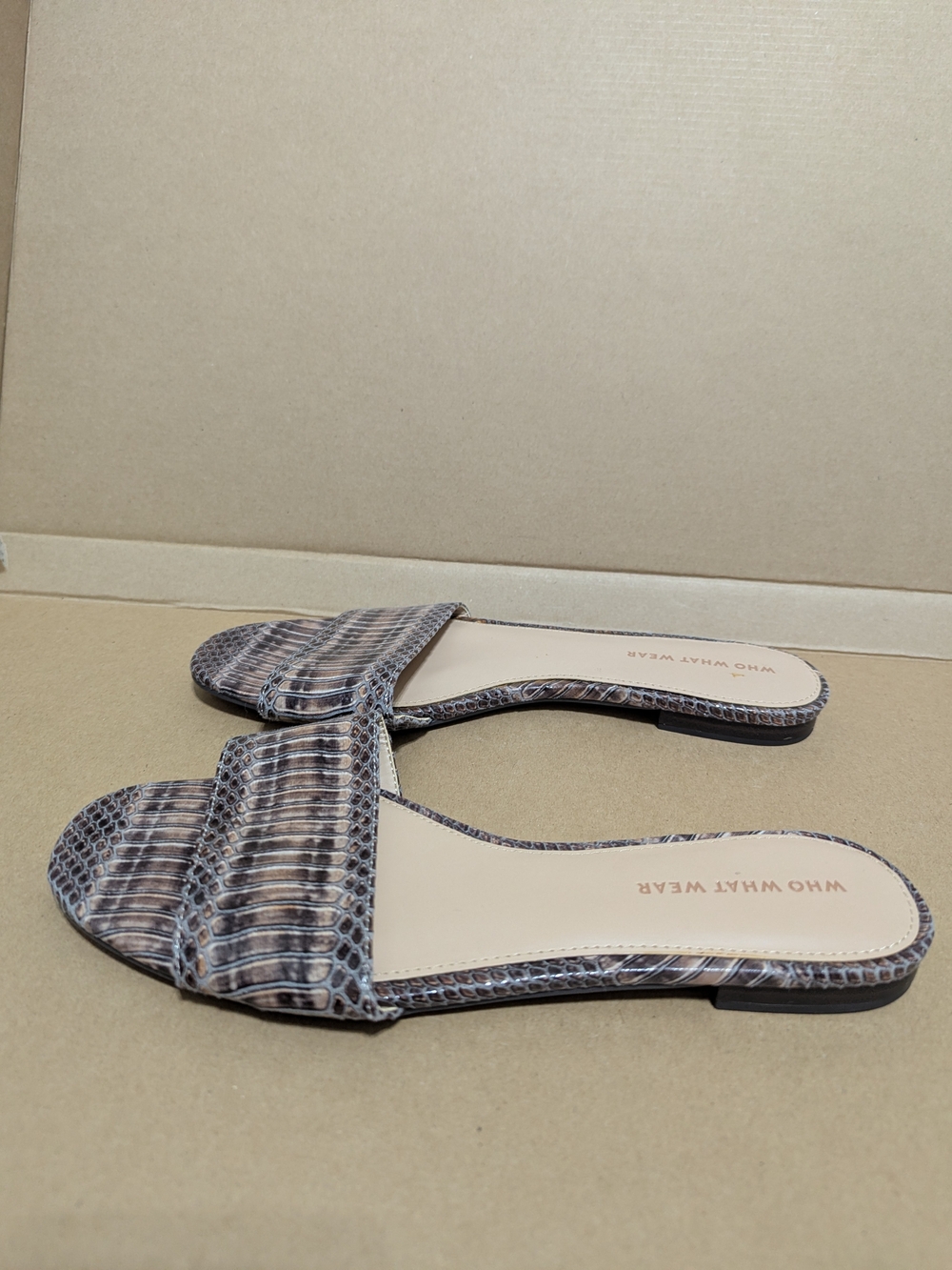 Who What Wear Faux Snakeskin Slide Sandals Brown Cream Open Toe 8.5 Flat Casual